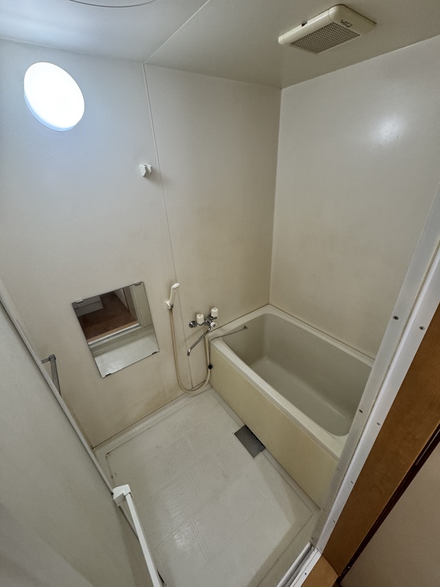 ハピネス千代11の2階風呂